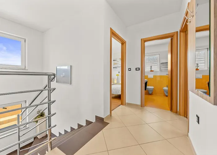 Vesna For 6 Persons Near With 32 M2 Private Pool, Kids Playground & Free Bikes *