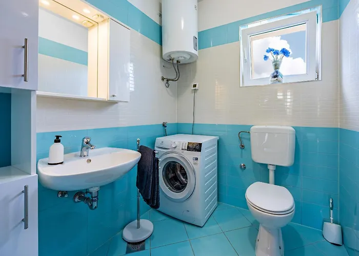 Vesna For 6 Persons Near With 32 M2 Private Pool, Kids Playground & Free Bikes * 풀라